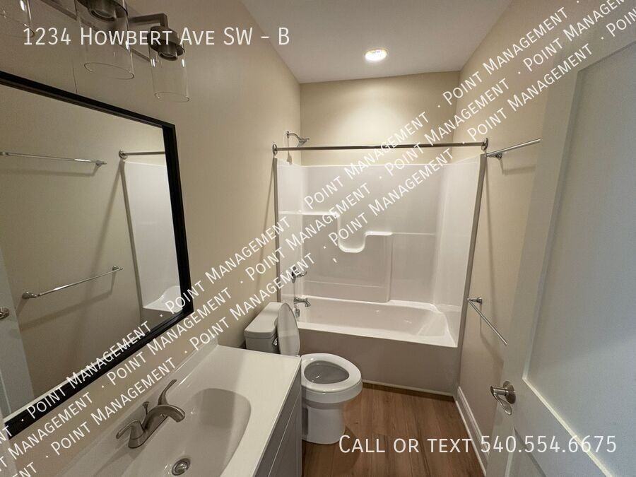1234 Howbert Ave Sw #B - Photo 4 of 8