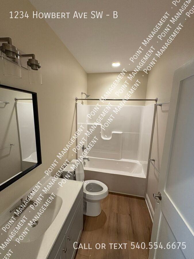 1234 Howbert Ave Sw #B - Photo 5 of 8