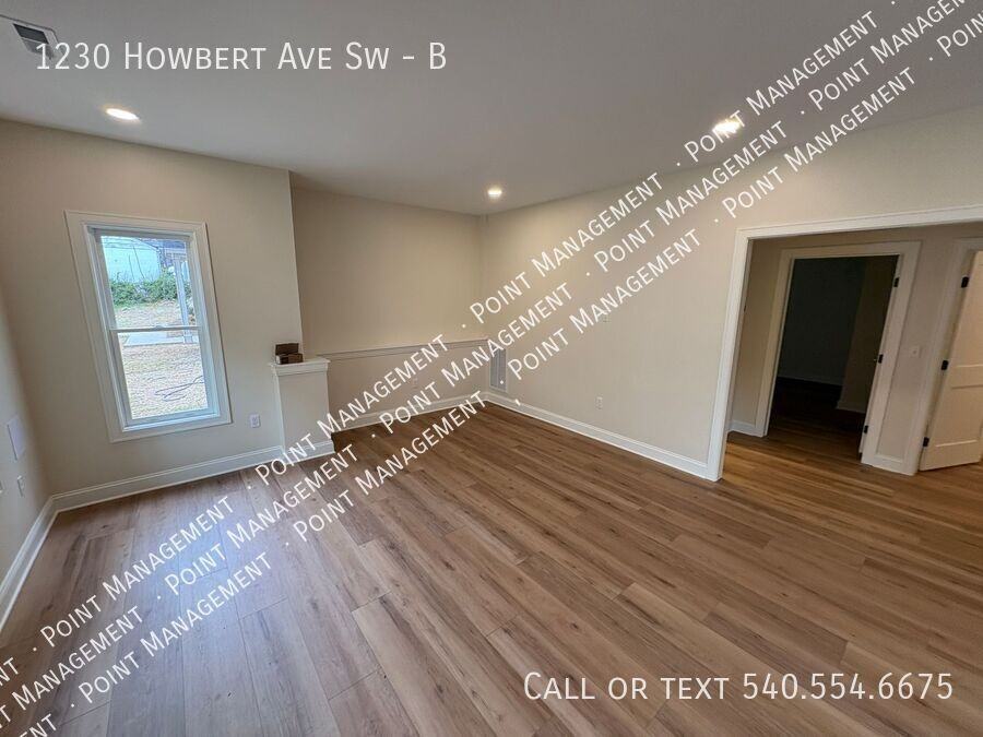 1230 Howbert Ave Sw #B - Photo 2 of 7