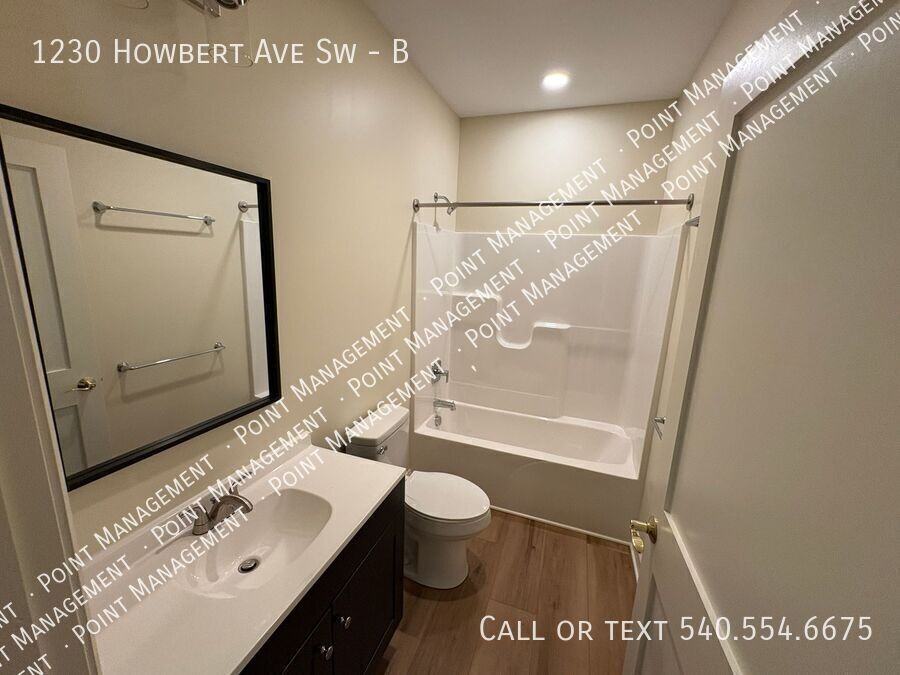 1230 Howbert Ave Sw #B - Photo 6 of 7