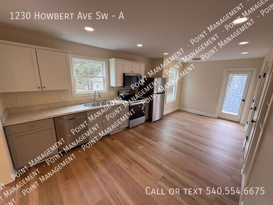 1230 Howbert Ave Sw #A - Photo 6 of 23