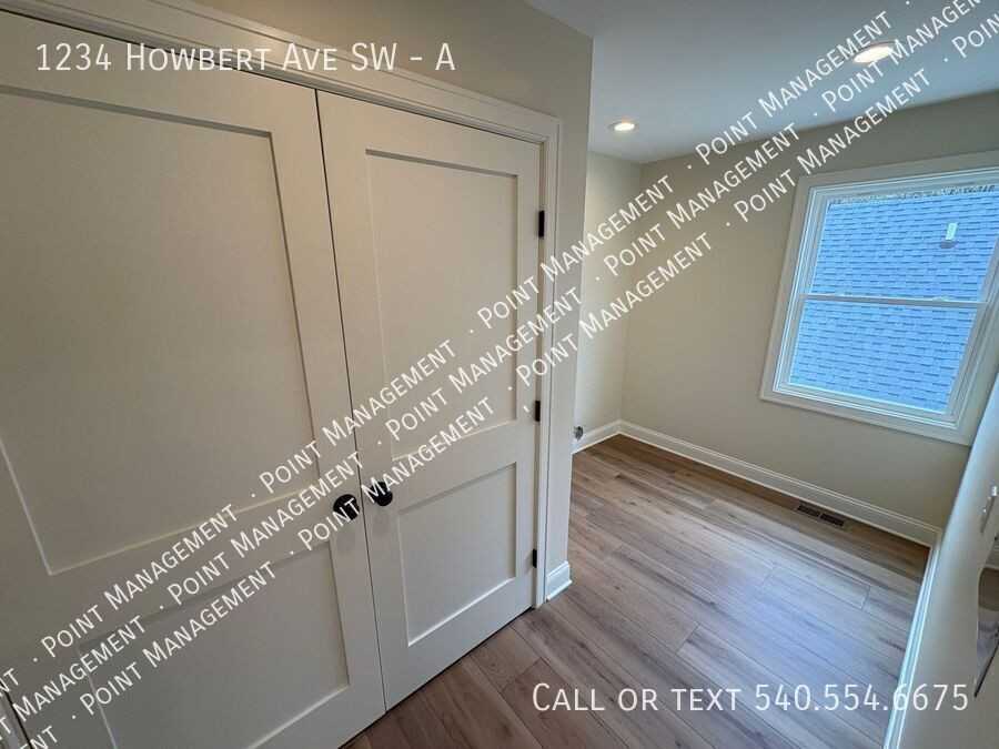 1234 Howbert Ave Sw #A - Photo 5 of 12