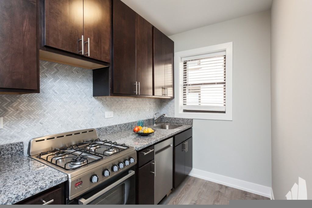 W Belden Ave #B106 - Photo 5 of 9
