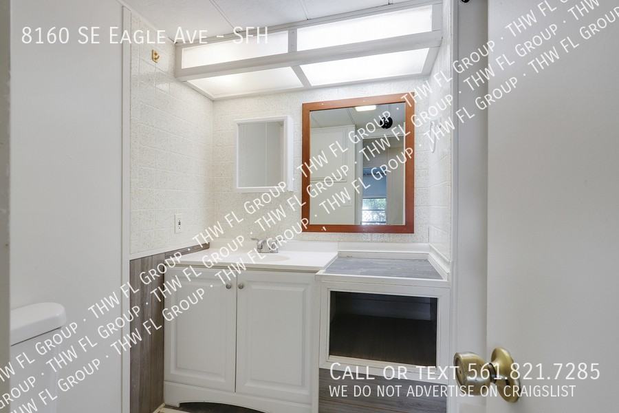 8160 Se Eagle Ave #SFH - Photo 7 of 9