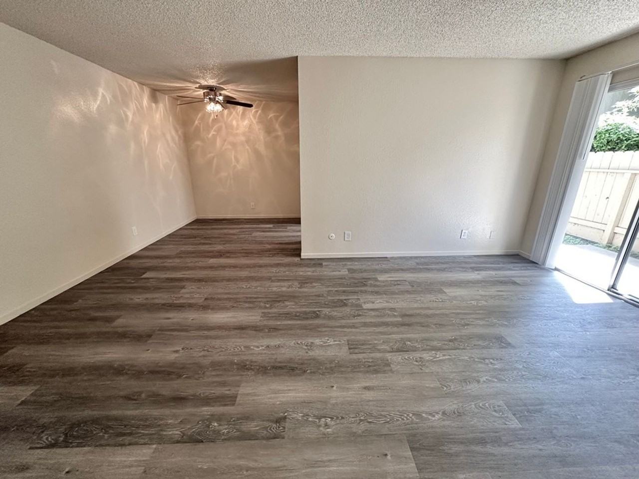 Merit Manor Apartments - Photo 2 of 6