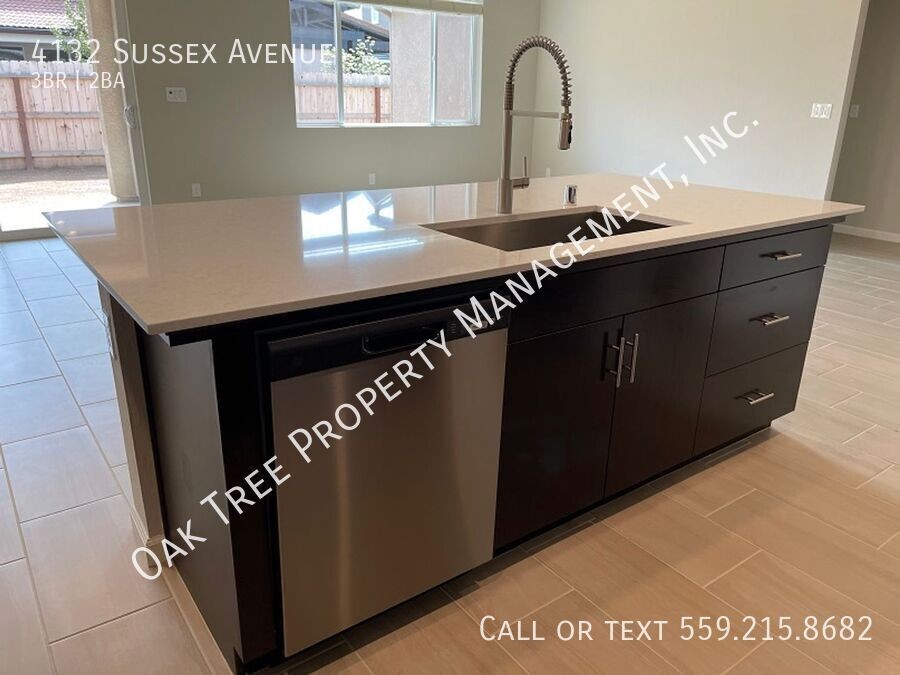 4132 Sussex Ave - Photo 3 of 21