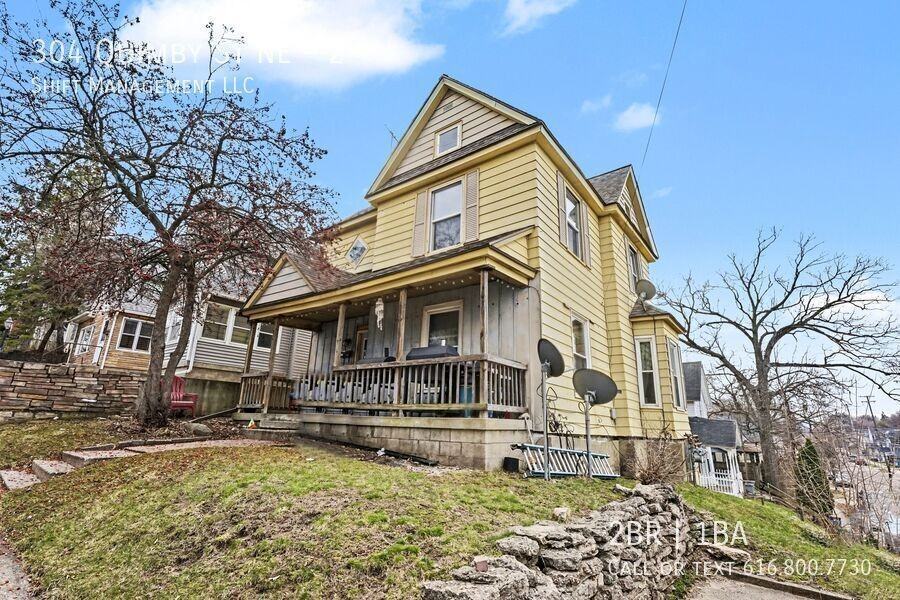 304 Quimby St Ne #2 - Photo 2 of 15