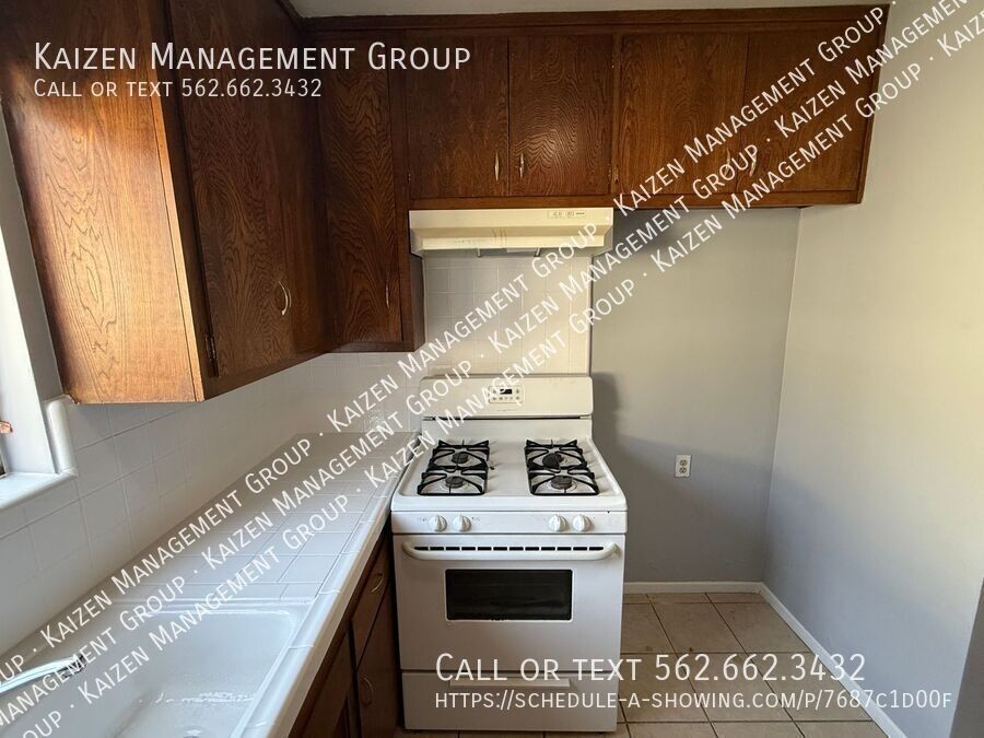 11893 Truro Ave #5 - Photo 3 of 6