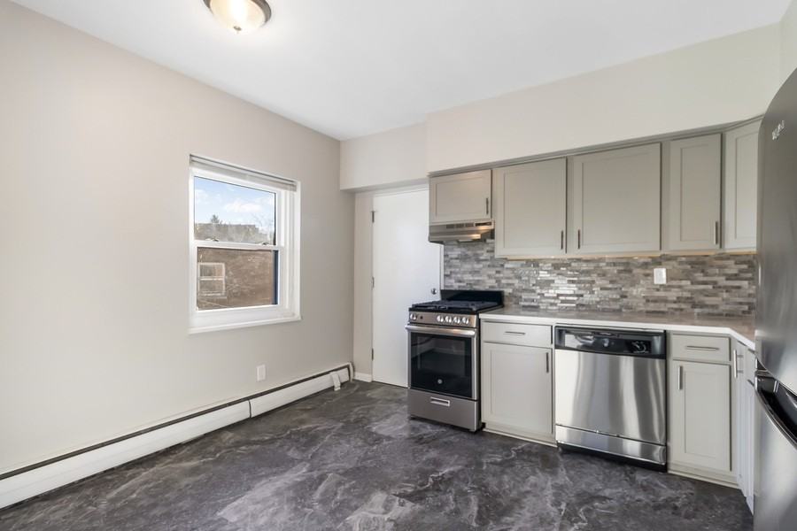 2311 E North Ave #4 - Photo 7 of 16