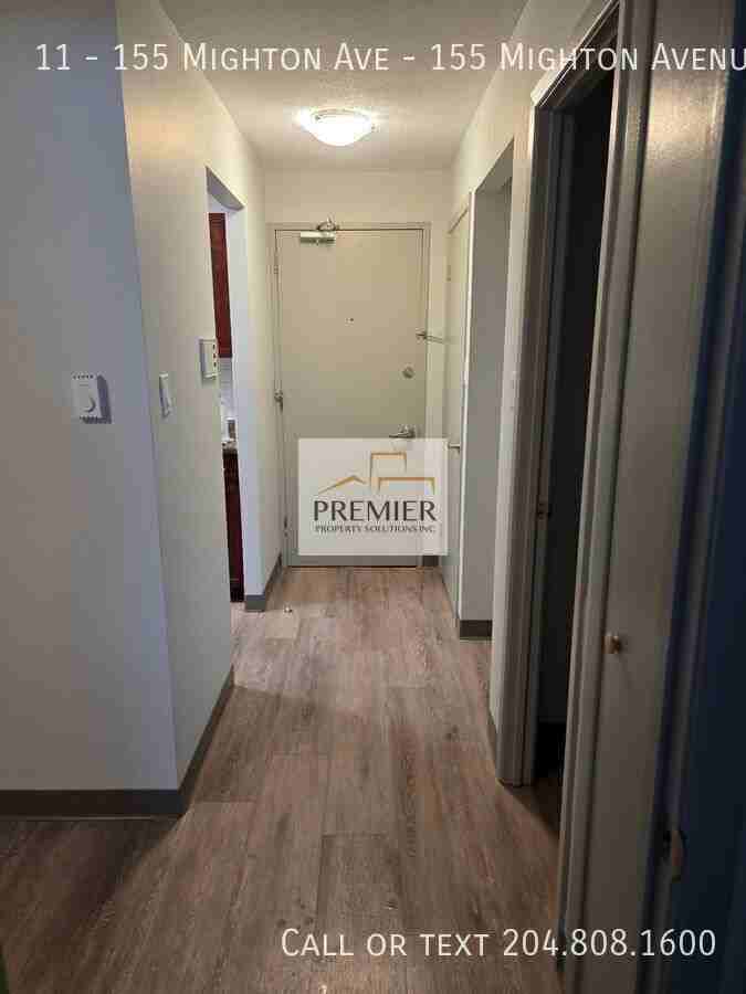 155 - 155 Mighton Ave - Photo 3 of 9
