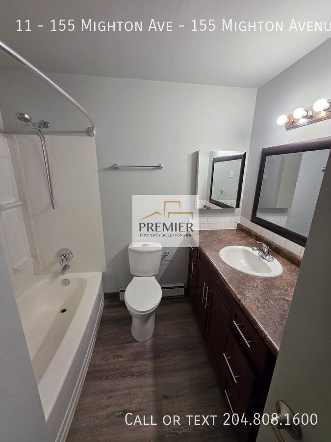 155 - 155 Mighton Ave - Photo 5 of 9