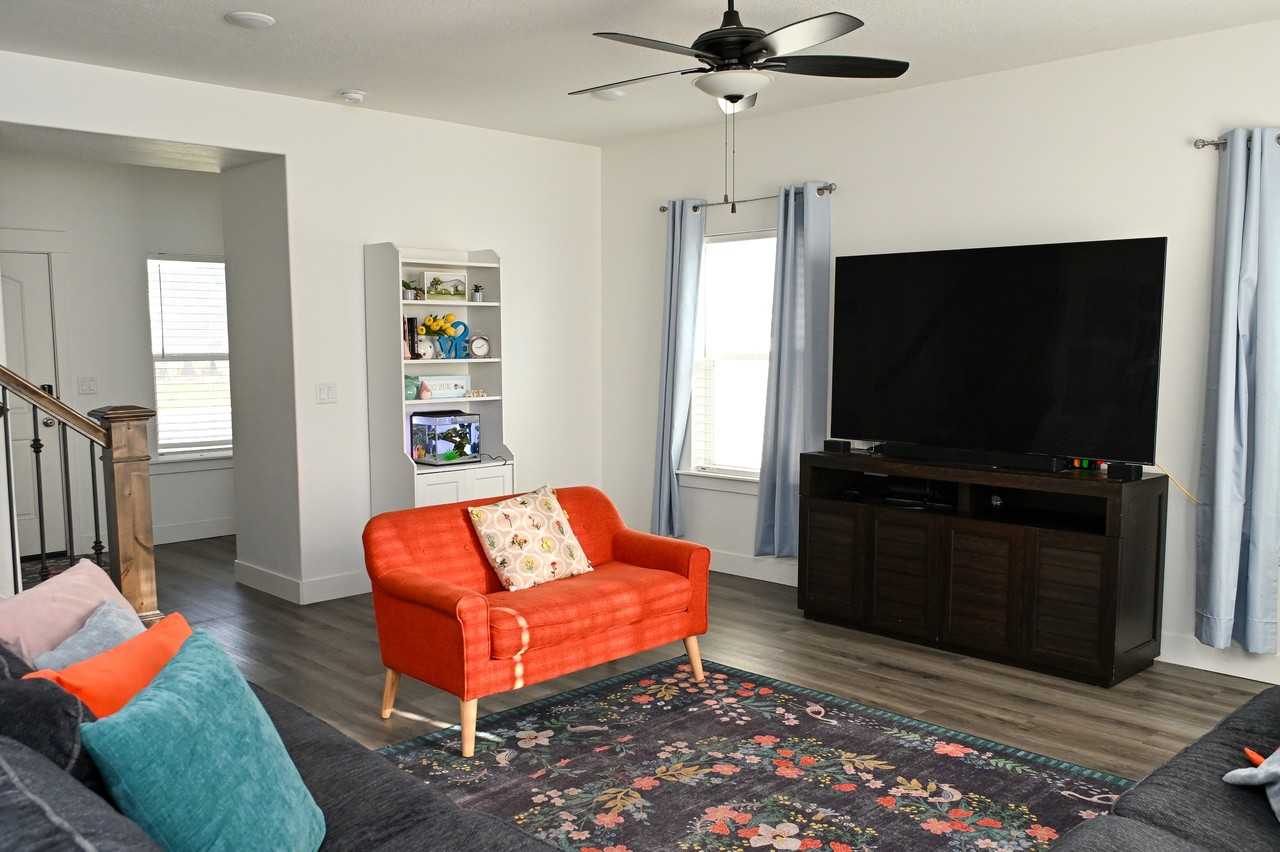 451 S 1440 E - Photo 7 of 30