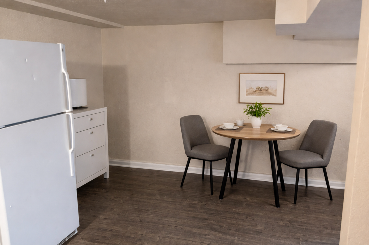 1157 Akron St #1157B - Photo 3 of 3