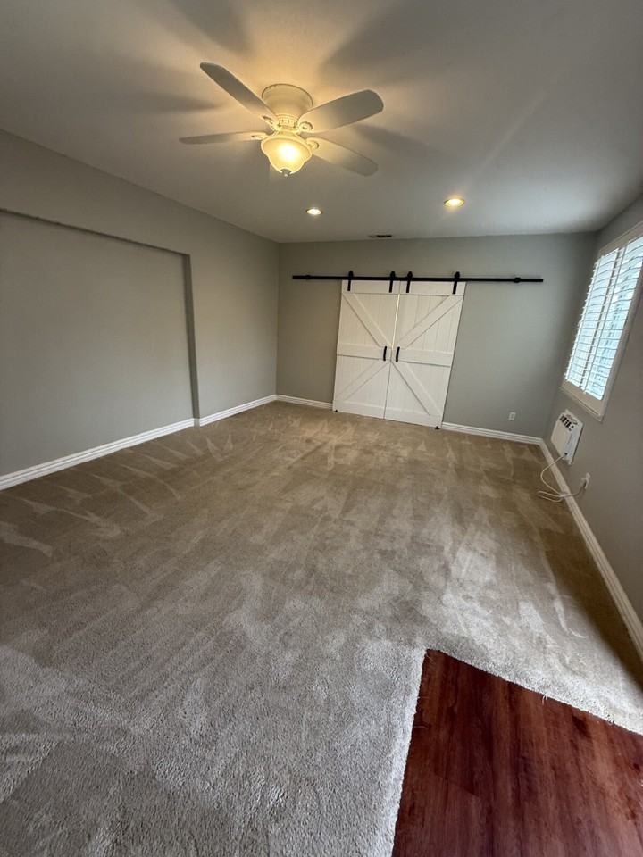 357 E Hazeltine St #B - Photo 3 of 19