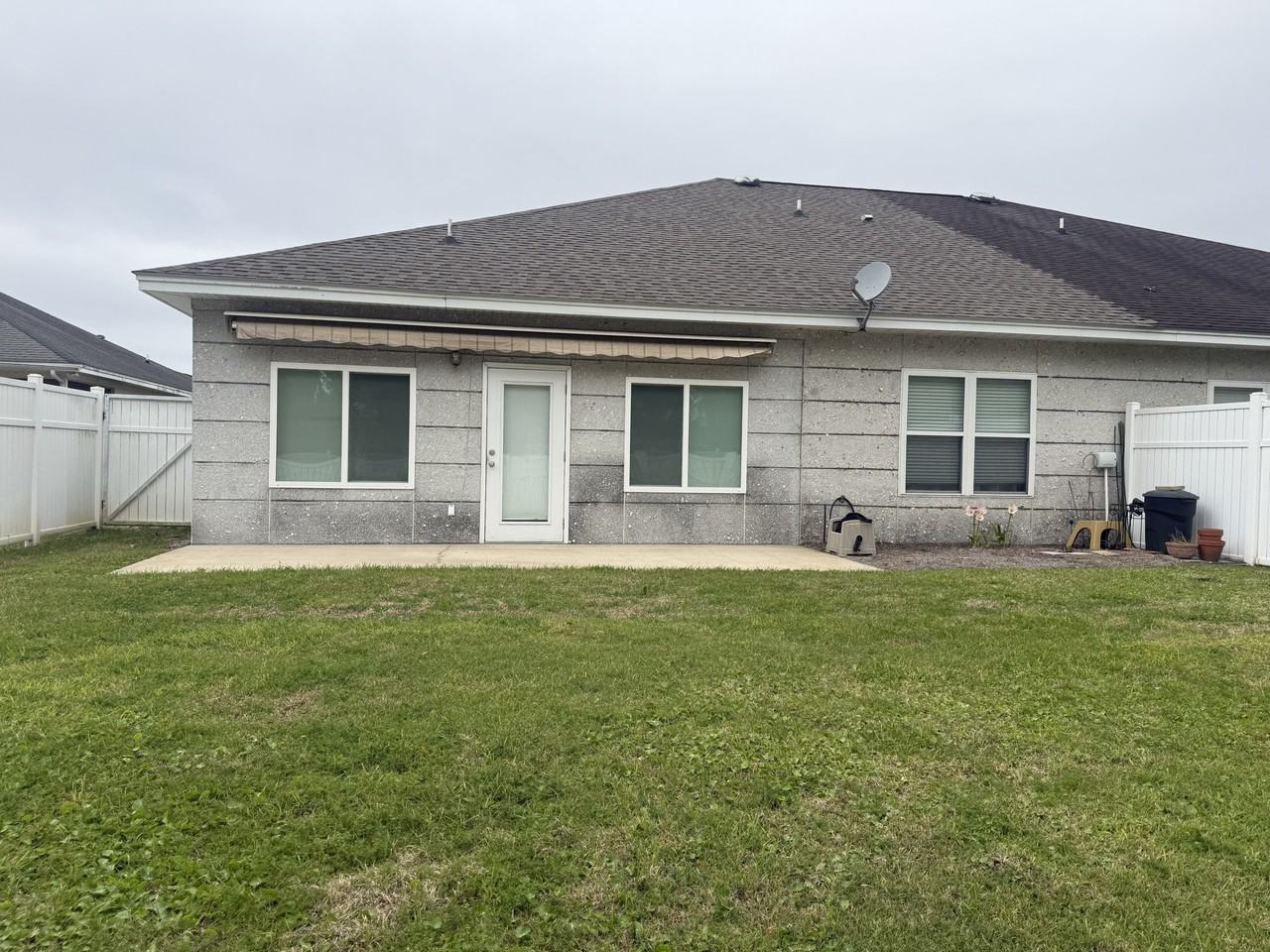 500 Ashbrook Dr - Photo 3 of 17