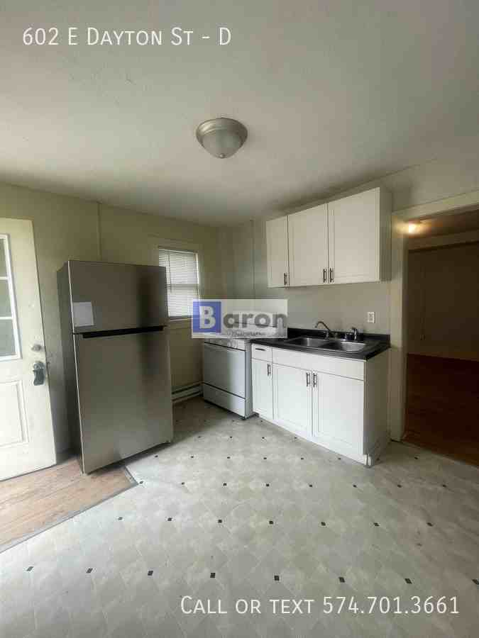 602 E Dayton St #D - Photo 4 of 6