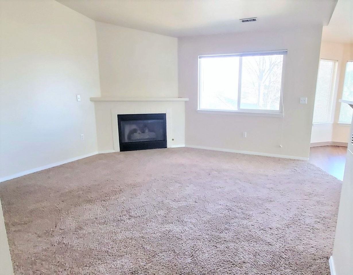 698 Saratoga Dr #104 - Photo 6 of 50