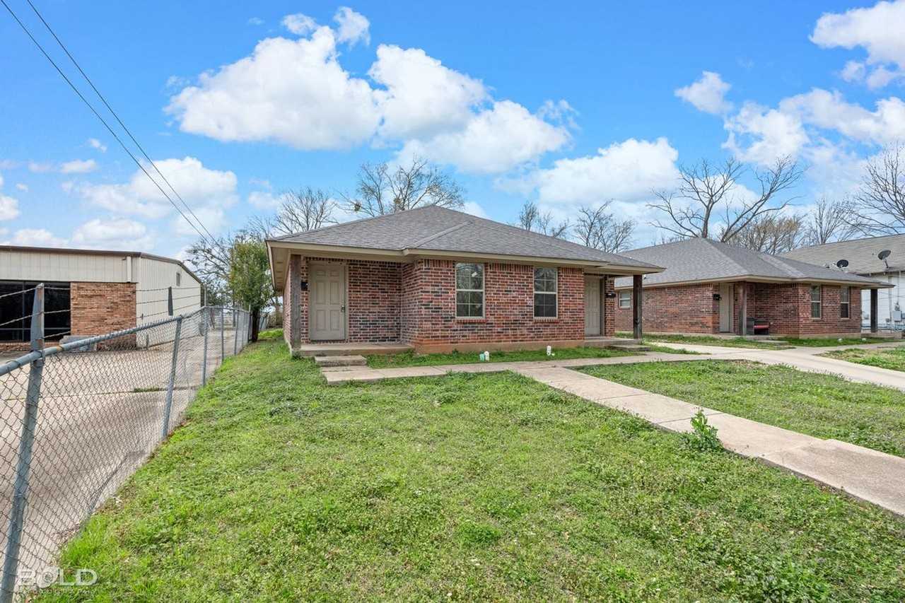 1719 - Photo 4 of 13