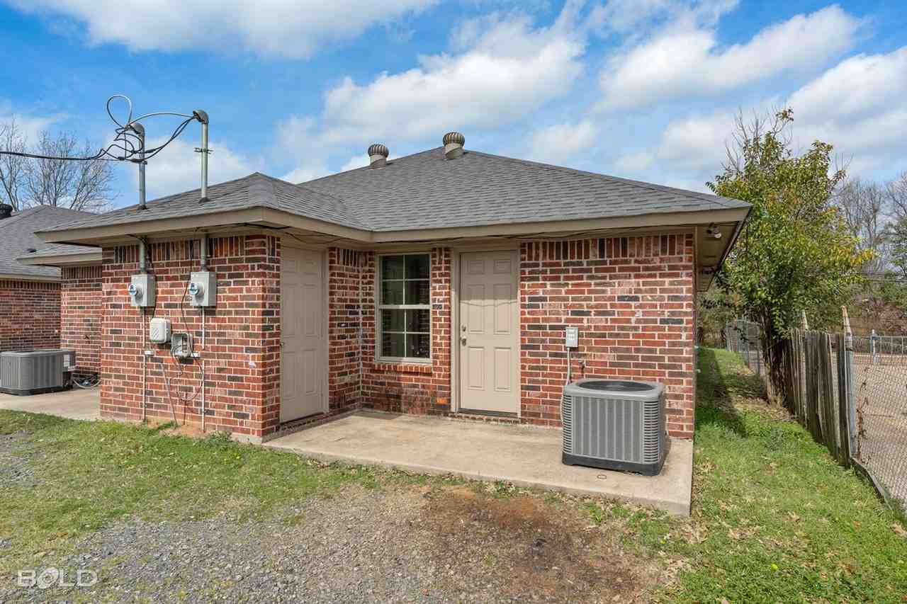 1719 - Photo 7 of 13