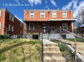 138 Mississippi Ave Se - Photo 1 of 1