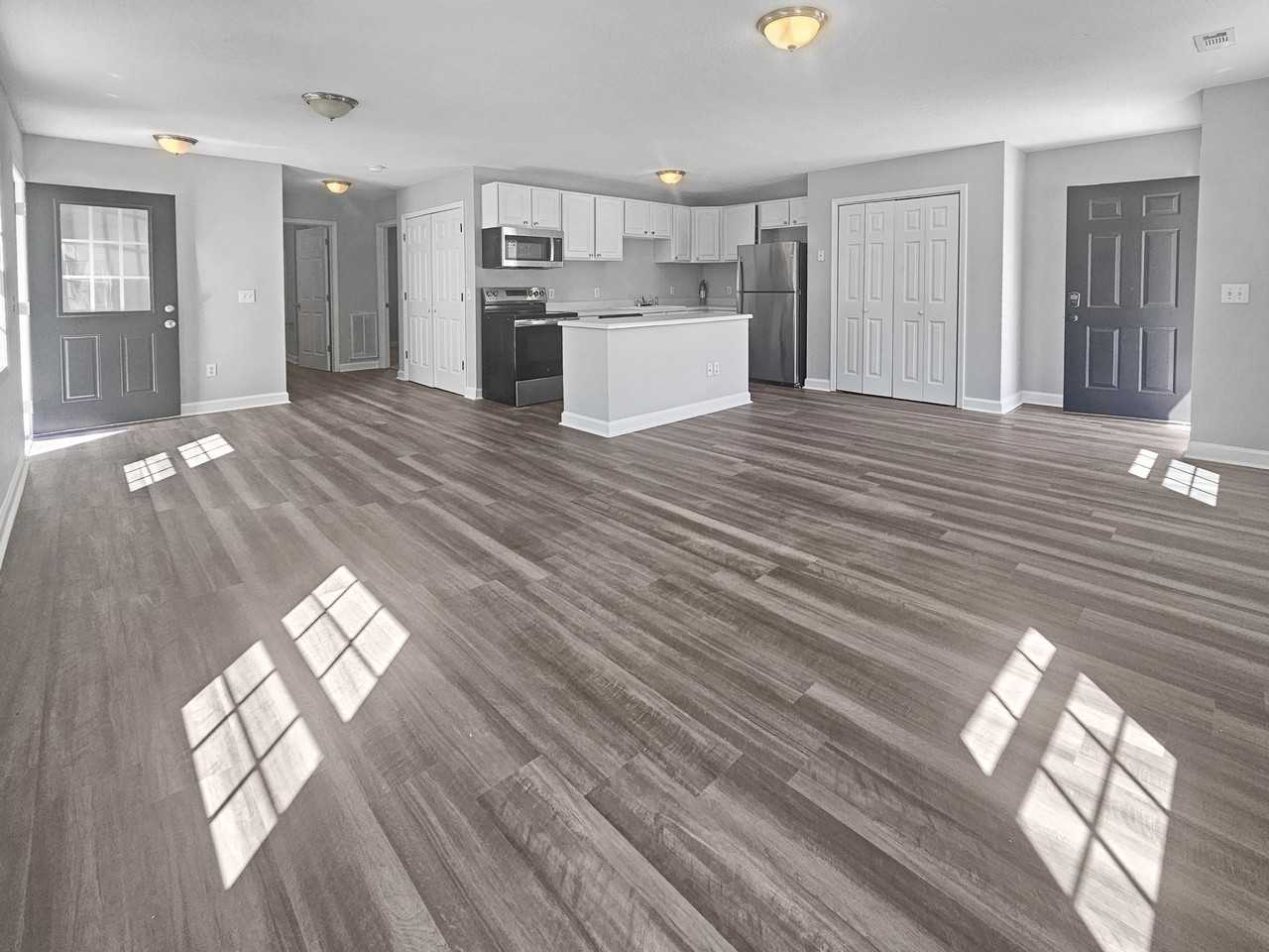 5 Paris Creek Ct - Photo 3 of 17