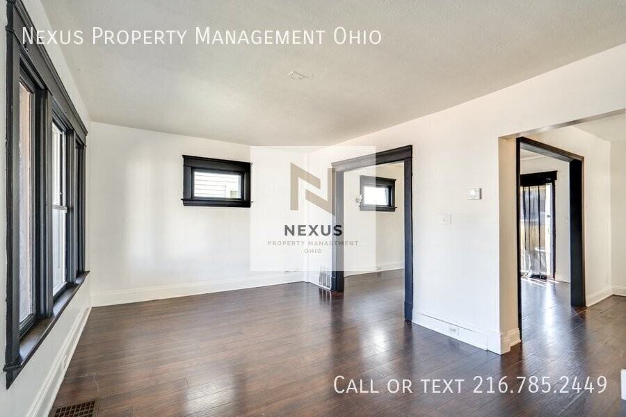 4276 W 21st St - Photo 4 of 15