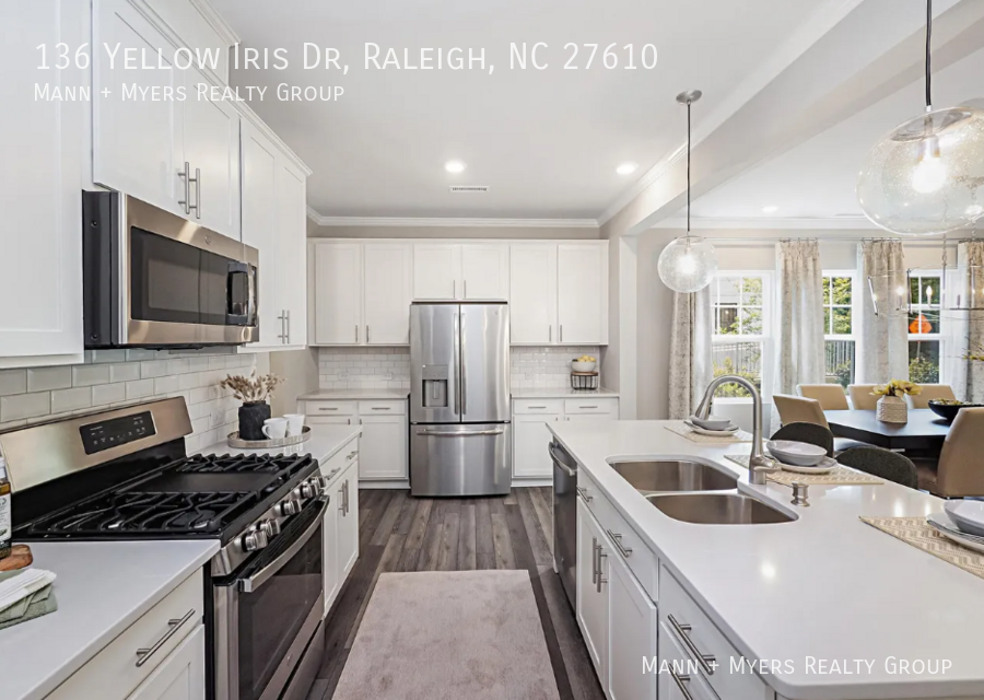 136 Yellow Iris Dr - Photo 6 of 18