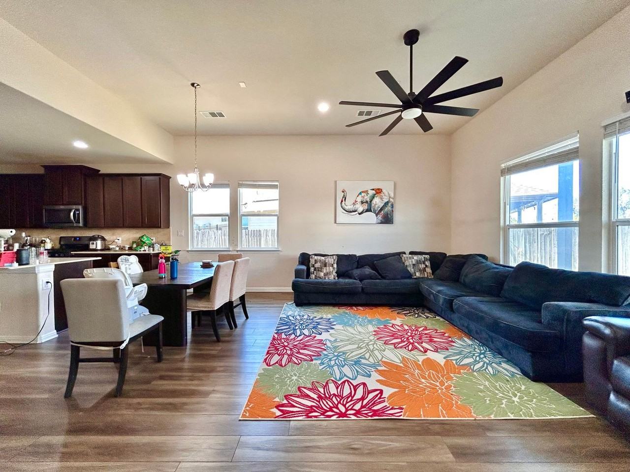 445 Arrowhead Vine St - Photo 7 of 36