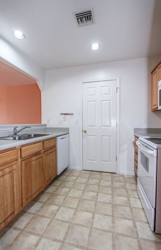 9266 E Swift Trail Dr #1 - Photo 2 of 19