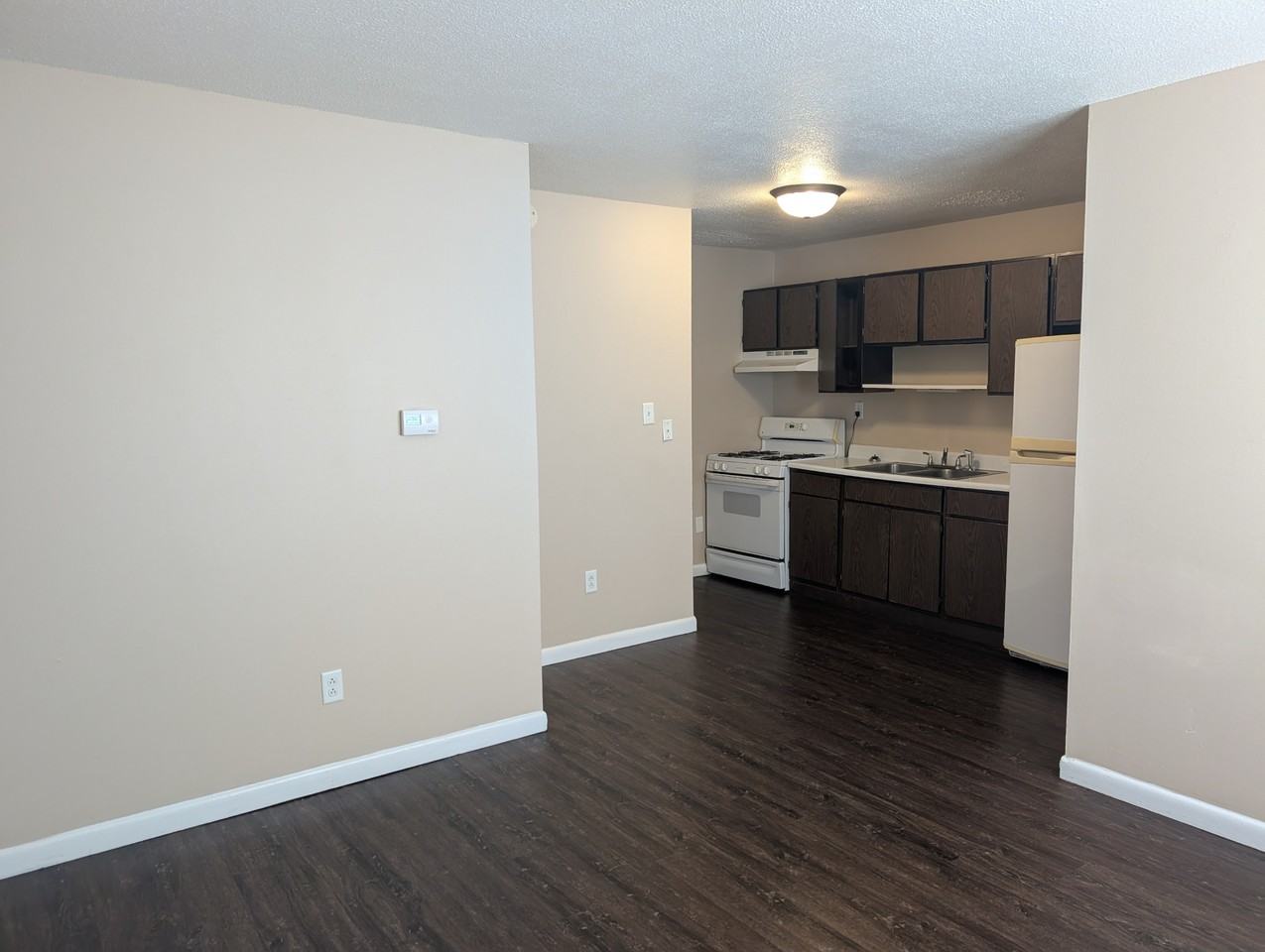 420 North Sheldon Street - Photo 5 of 8