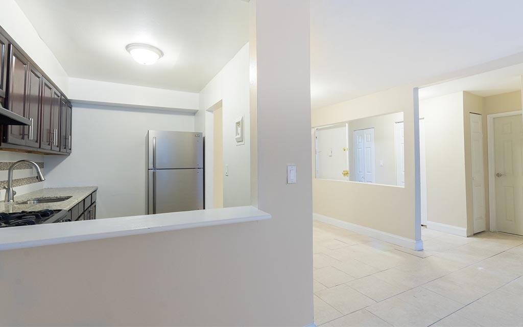 275 S Harrison Street - Photo 4 of 9