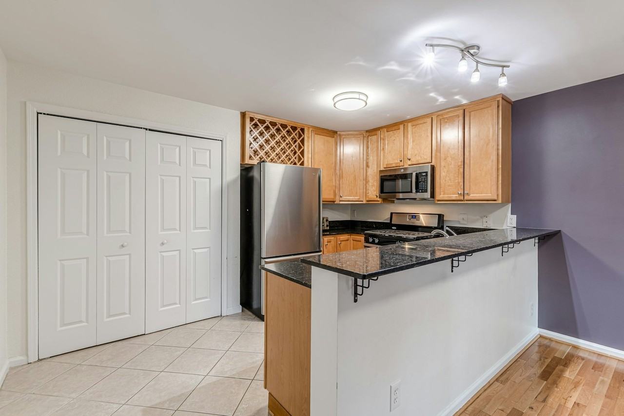 1445 Monroe Drive Northeast, Unit C47 - Photo 5 of 38