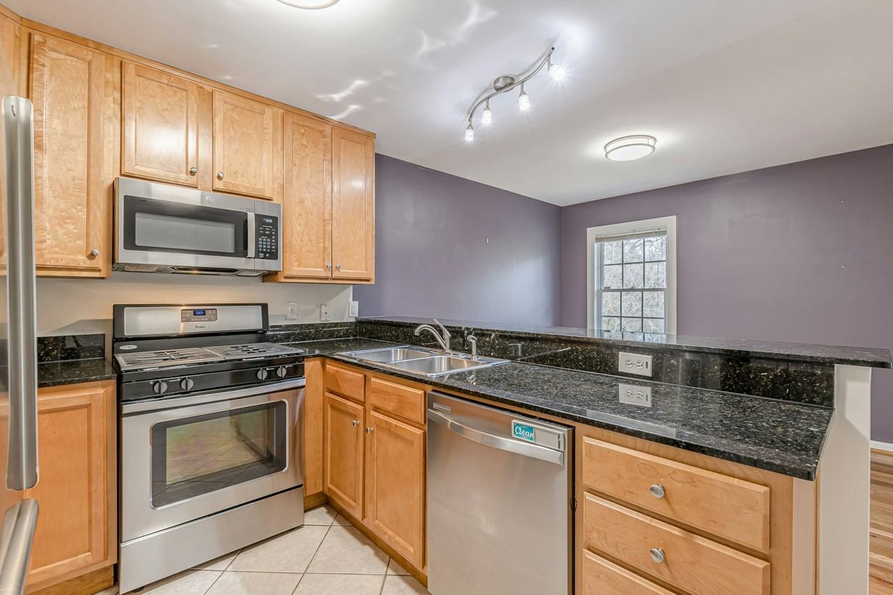 1445 Monroe Drive Northeast, Unit C47 - Photo 6 of 38