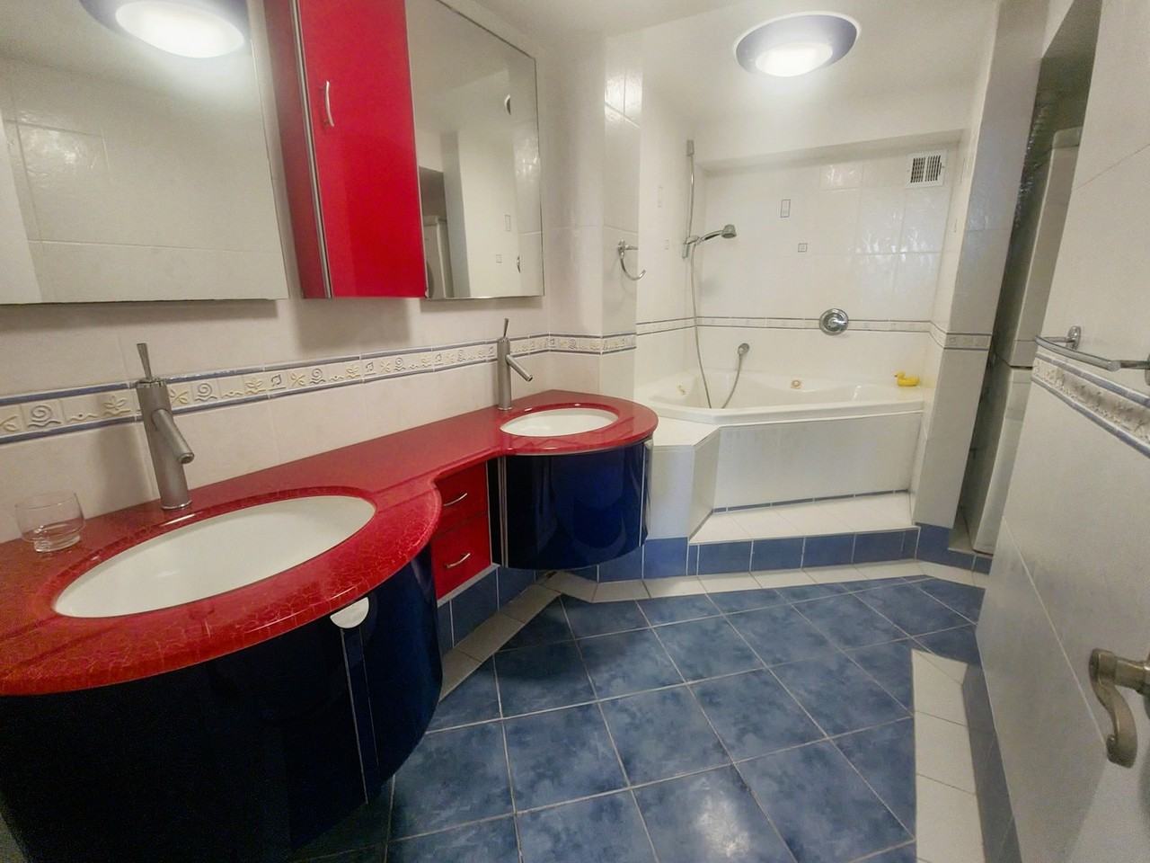 1833 S Ocean Dr - Photo 5 of 21