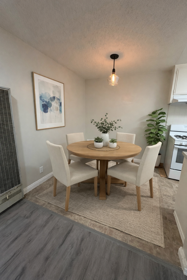 7757 Comstock Avenue, Unit B - Photo 3 of 10