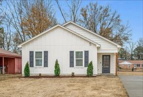 featured image of 825 N 7th St