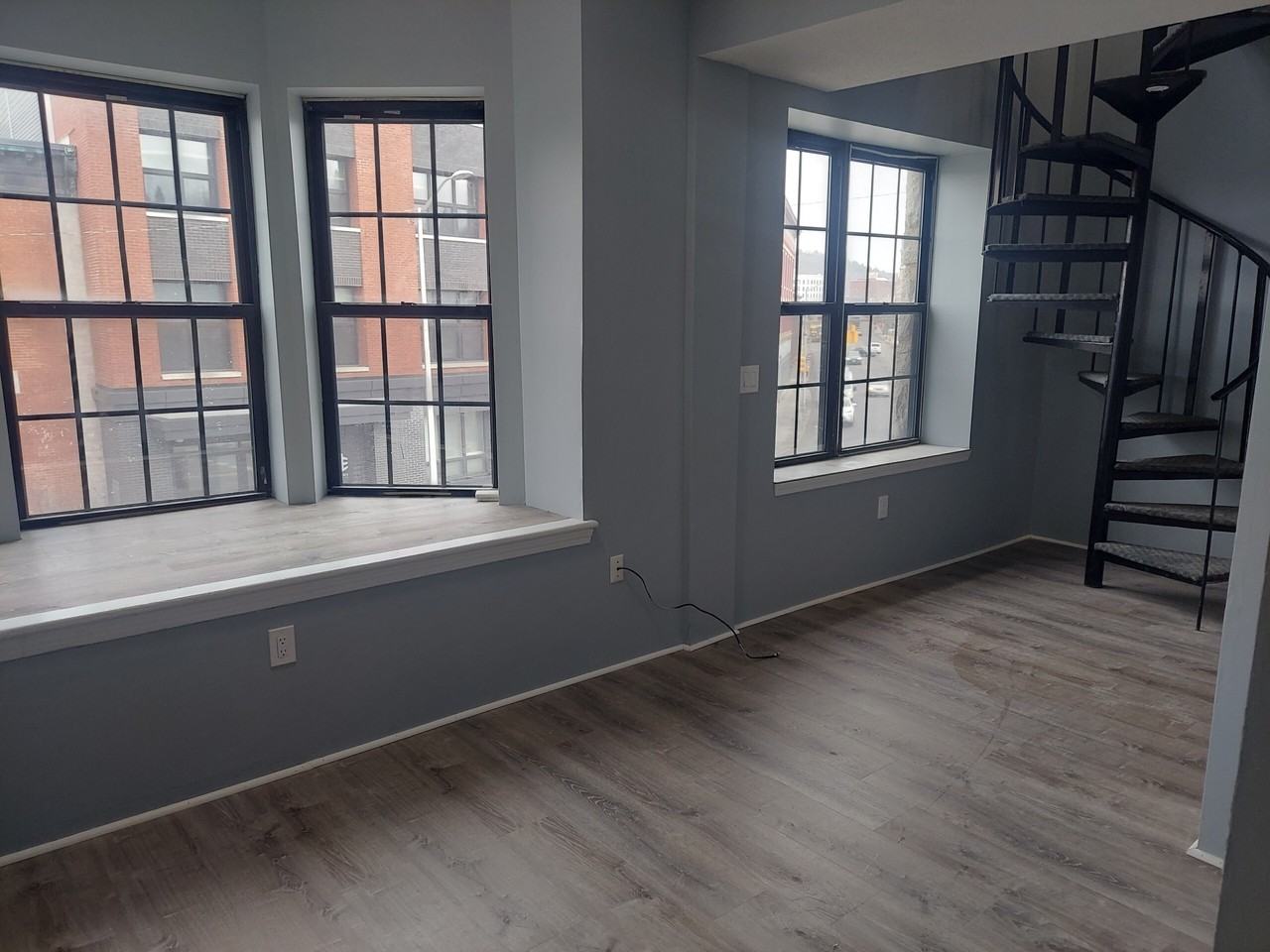 1-5 Lunenburg Street - Photo 3 of 10