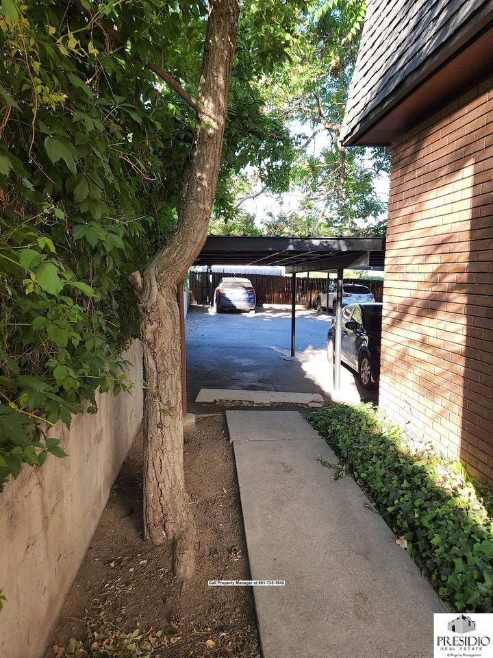 318 N C Street - Photo 4 of 38