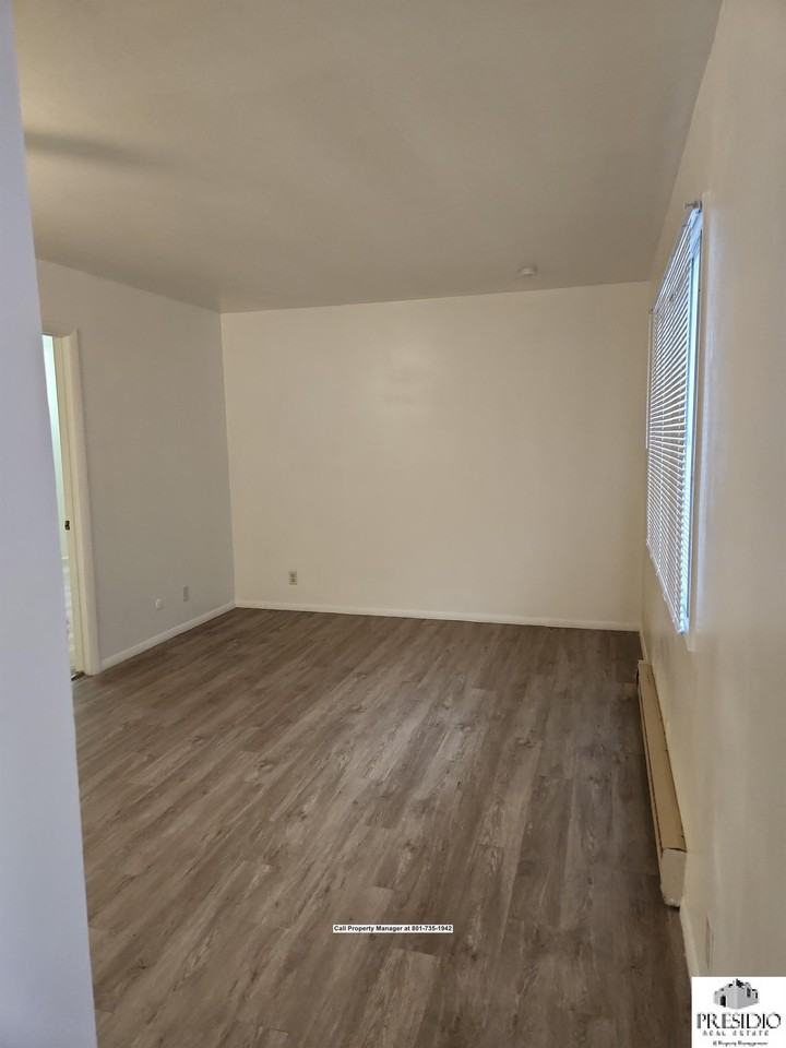 318 N C Street - Photo 7 of 38