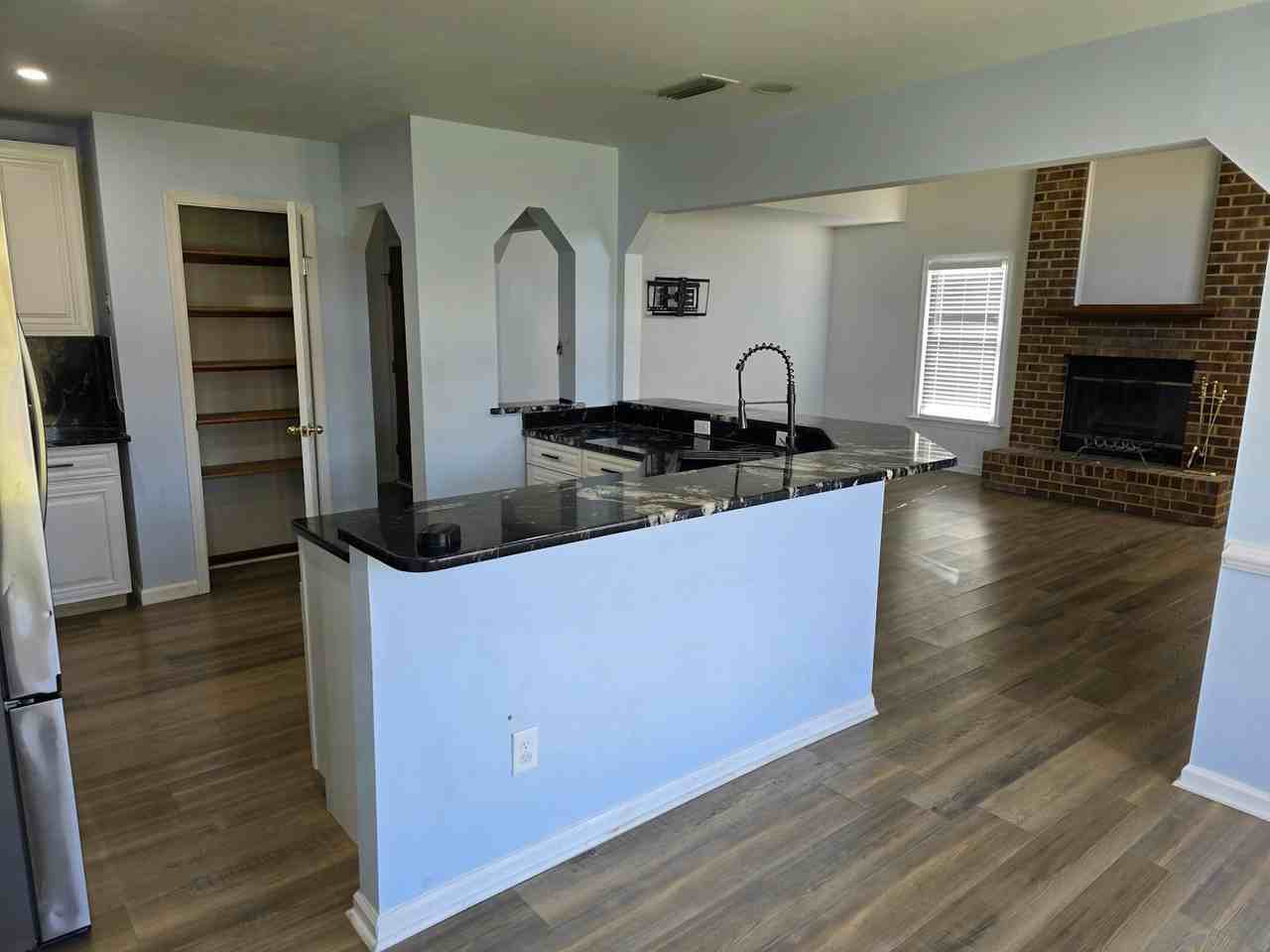 3217 Winterberry Ct - Photo 7 of 50