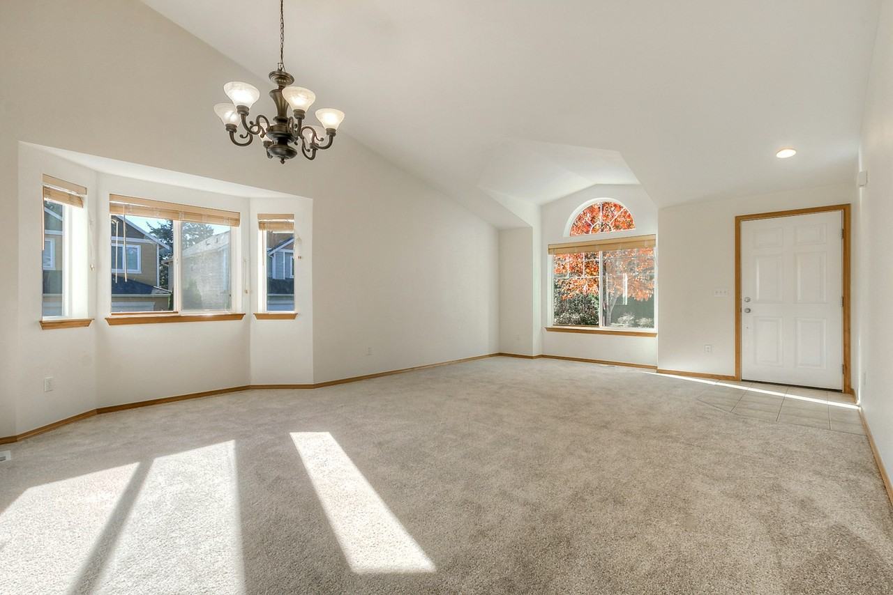 21014 131st Avenue Southeast - Photo 4 of 19