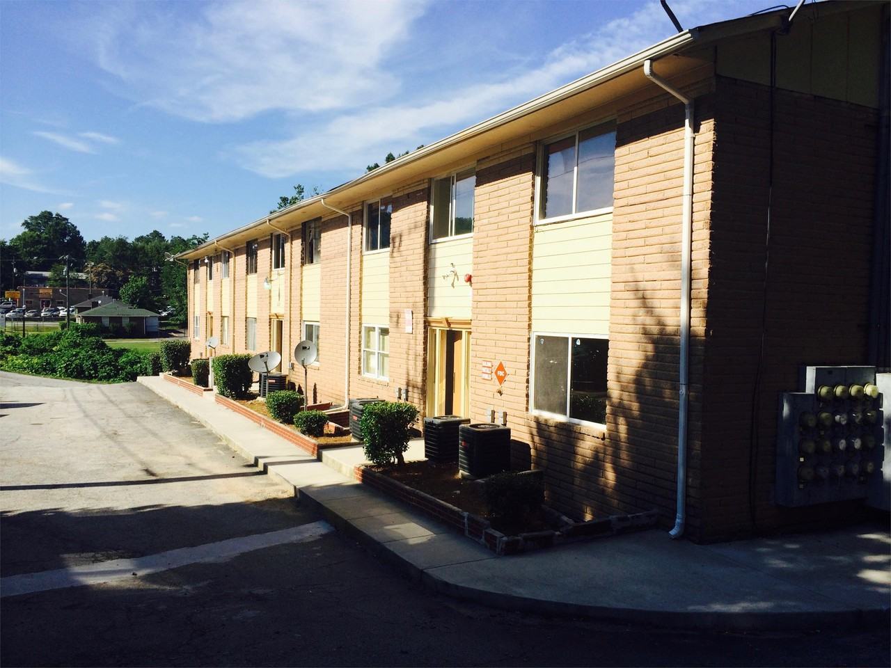 Marietta - Photo 6 of 50