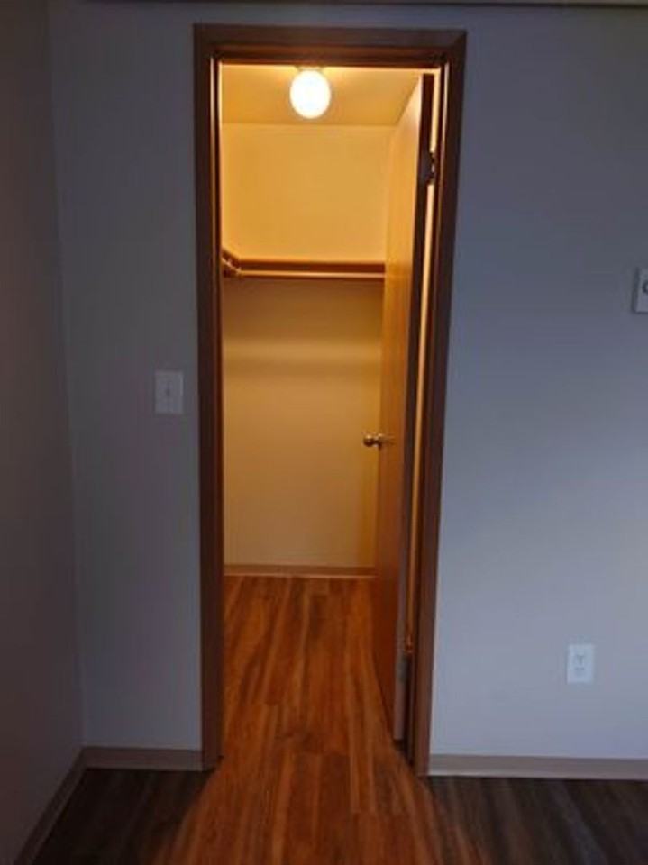 Lexington Apartments - Photo 4 of 19