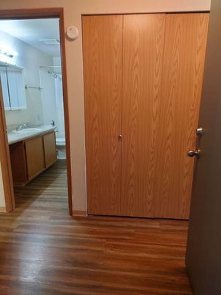 Lexington Apartments - Photo 5 of 19