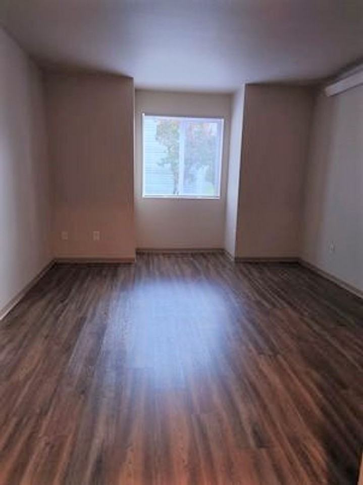 Lexington Apartments - Photo 6 of 19