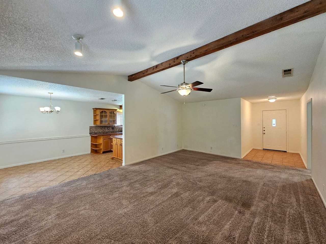3201 Paintrock Dr - Photo 7 of 20