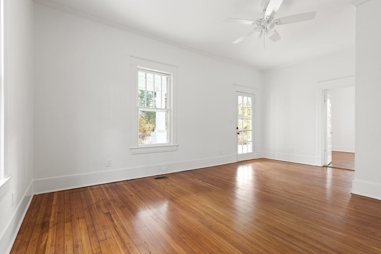 2426 Vesson Avenue - Photo 6 of 49