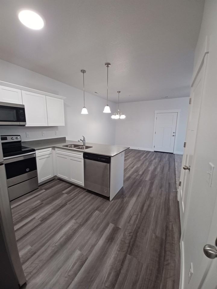 3761 W 1480 N #1 - Photo 3 of 24