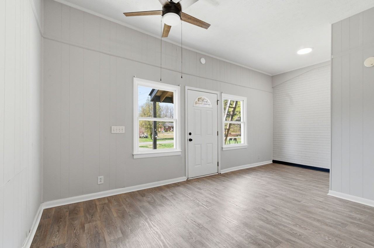 Rebecca Dr. 1019 B - Photo 6 of 10