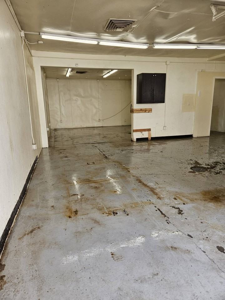 1750 W Hadley Ave - Photo 4 of 9